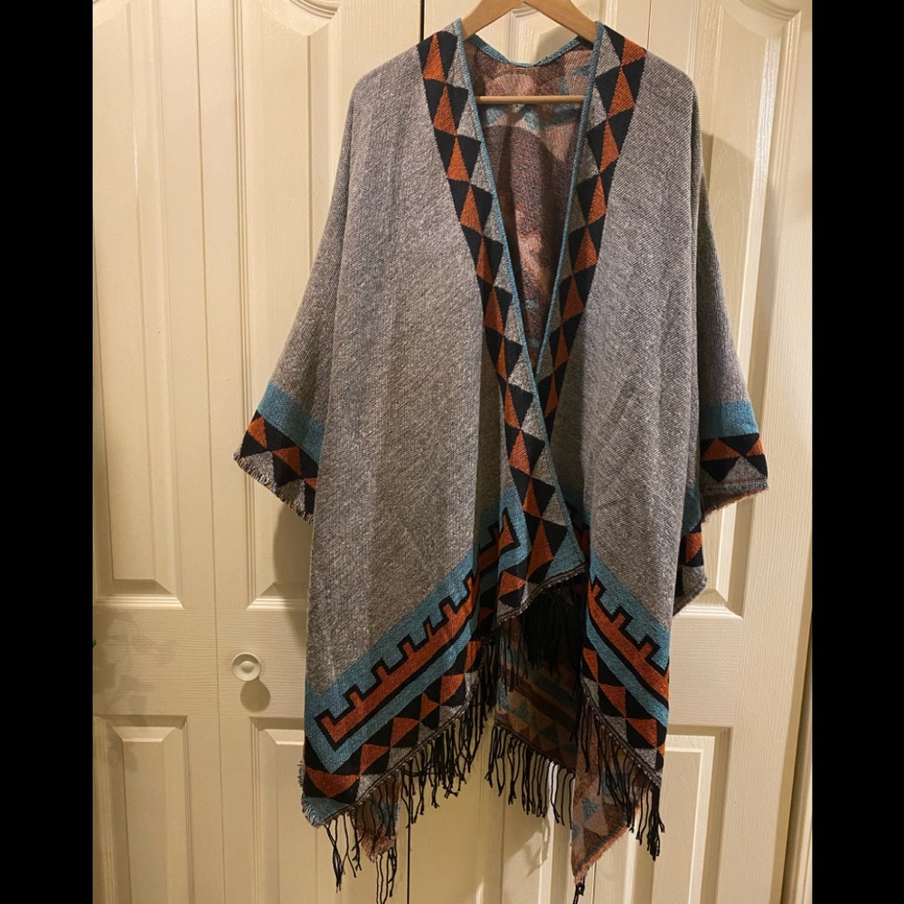 NWOT Aztec Shawl/Wrap/Poncho/Cape.